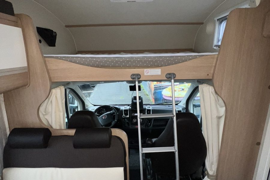 Fiat Ducato Motorhome – 6 Person