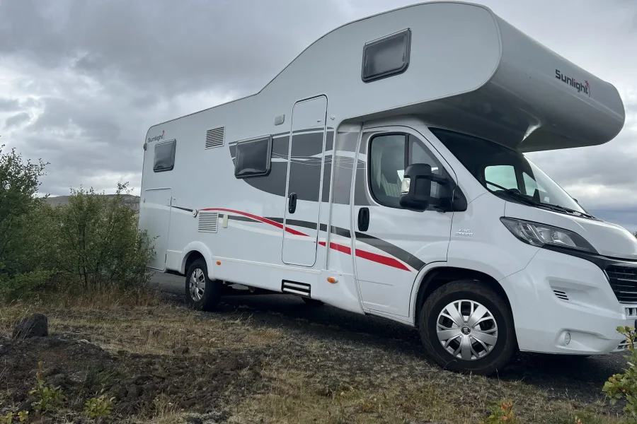 Fiat Ducato Motorhome – 6 Person