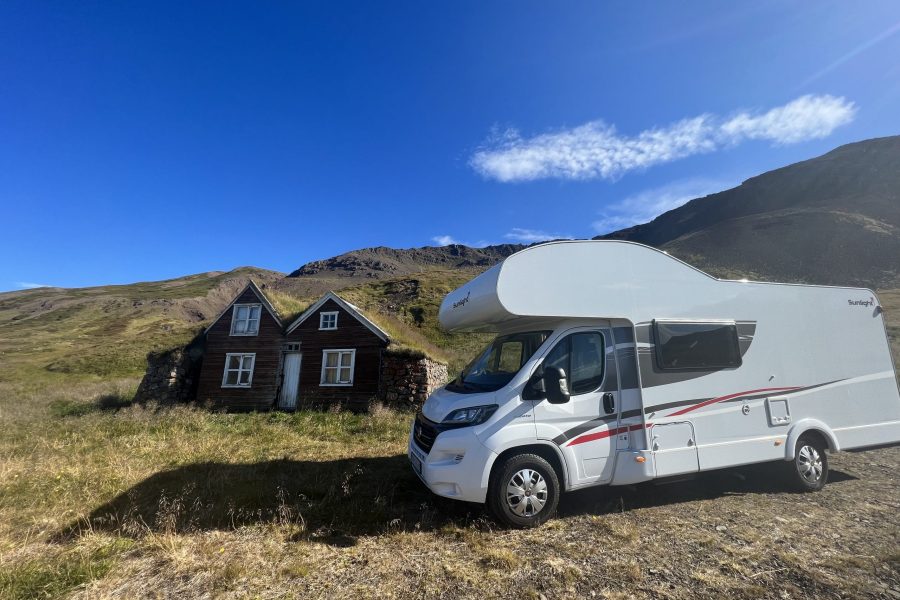 Fiat Ducato Motorhome – 6 Person with Bunk bed